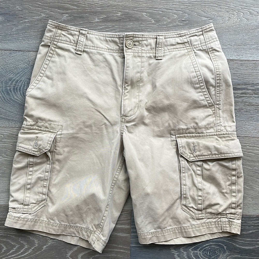 Mens Old Navy Tan 9” Cargo Shorts- 30 W